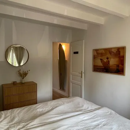 Holiday home Oceanside Embassy Surf House *
