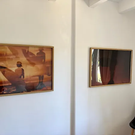 Feriehus Oceanside Embassy Surf House *