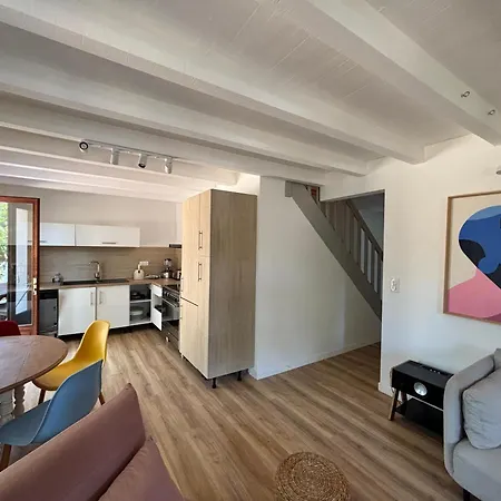 Oceanside Embassy Surf House * Seignosse