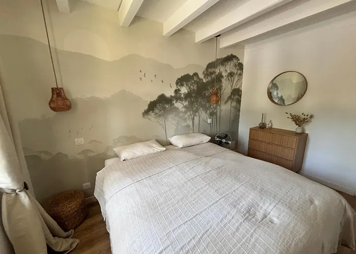 Oceanside Embassy Surf House